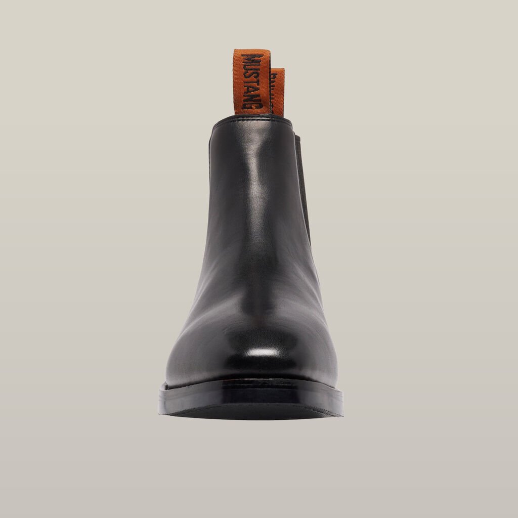 Mustang Signature Pull-up Leather Boot - Black