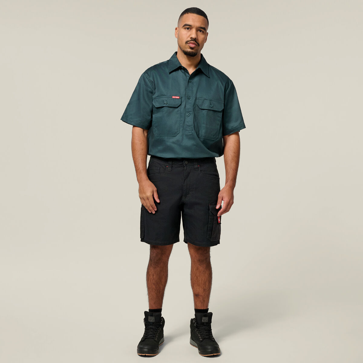 Legends Relaxed Fit Cotton Work Cargo Short | Hard Yakka New Zealand