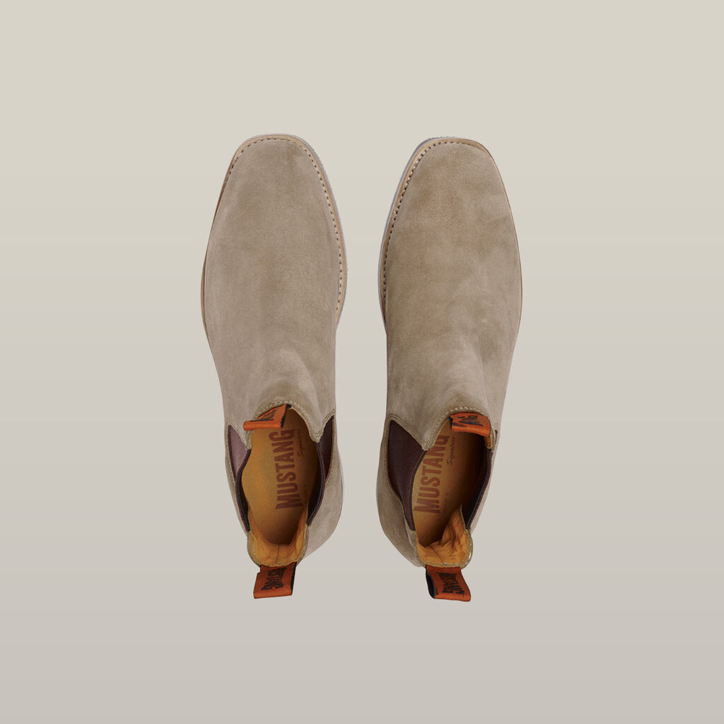 Mustang Signature Pull-up Leather Boot - Taupe Suede