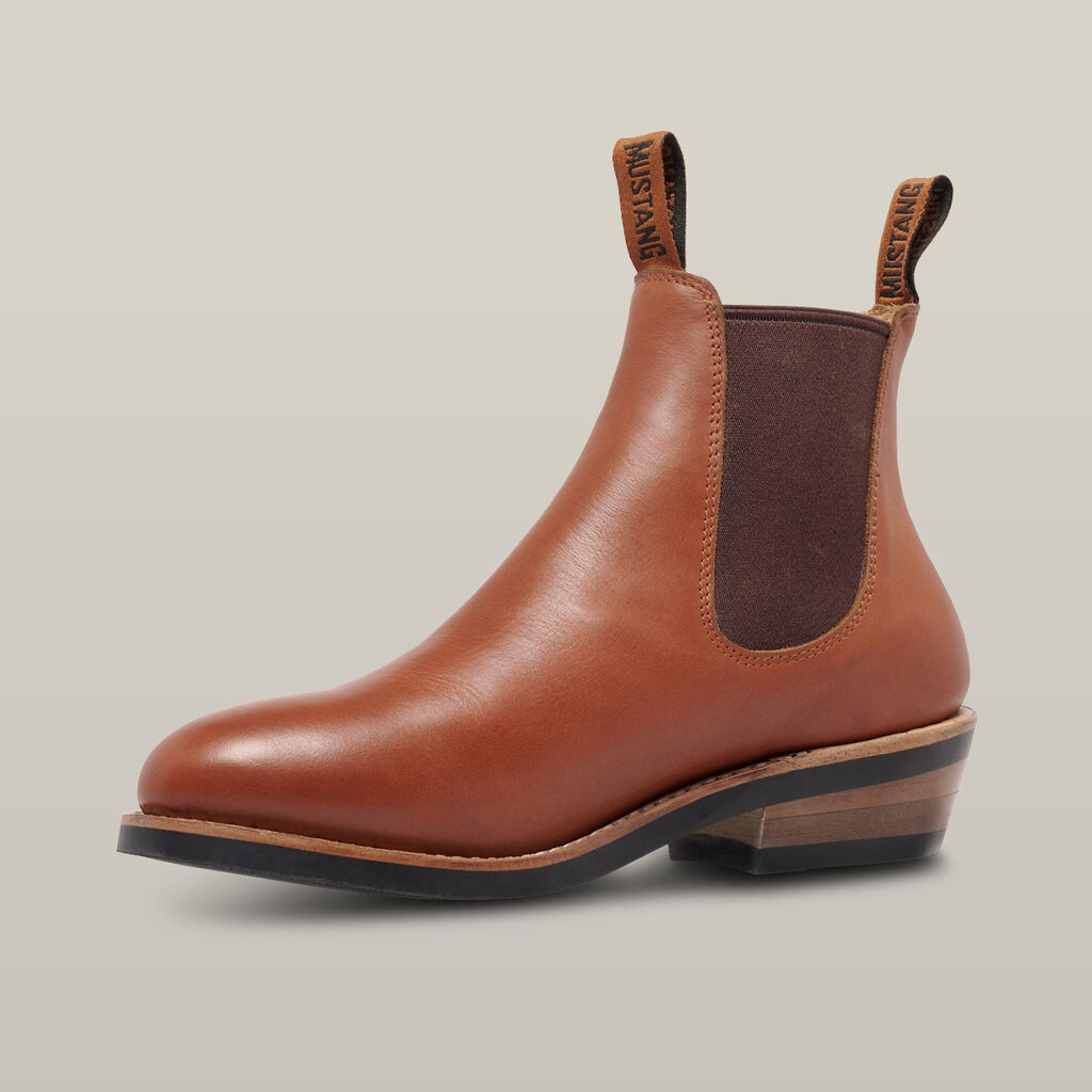 Women's Mustang Signature Pull-up Leather Boot - Tan