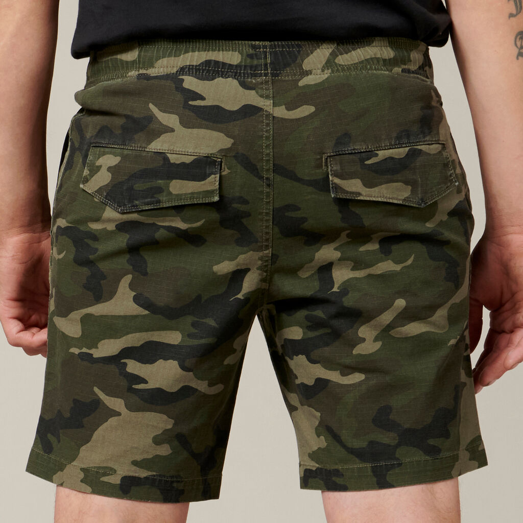 3056 Camo Active Shorts