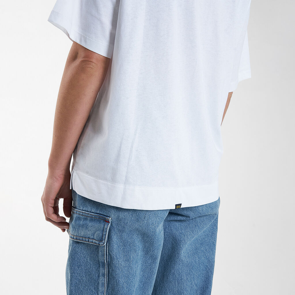 Hard Yakka X Thrills Stacked Box Fit Tee