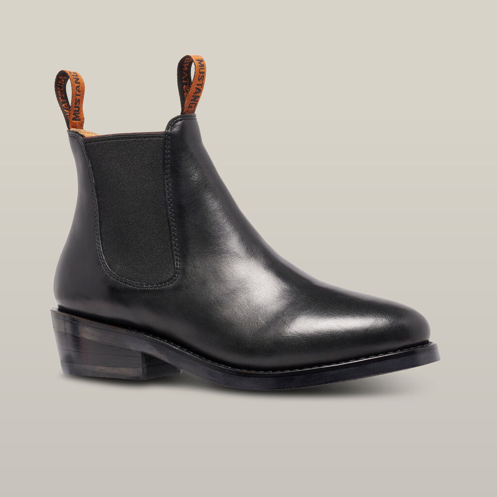 Women's Mustang Signature Pull-up Leather Boot - Black