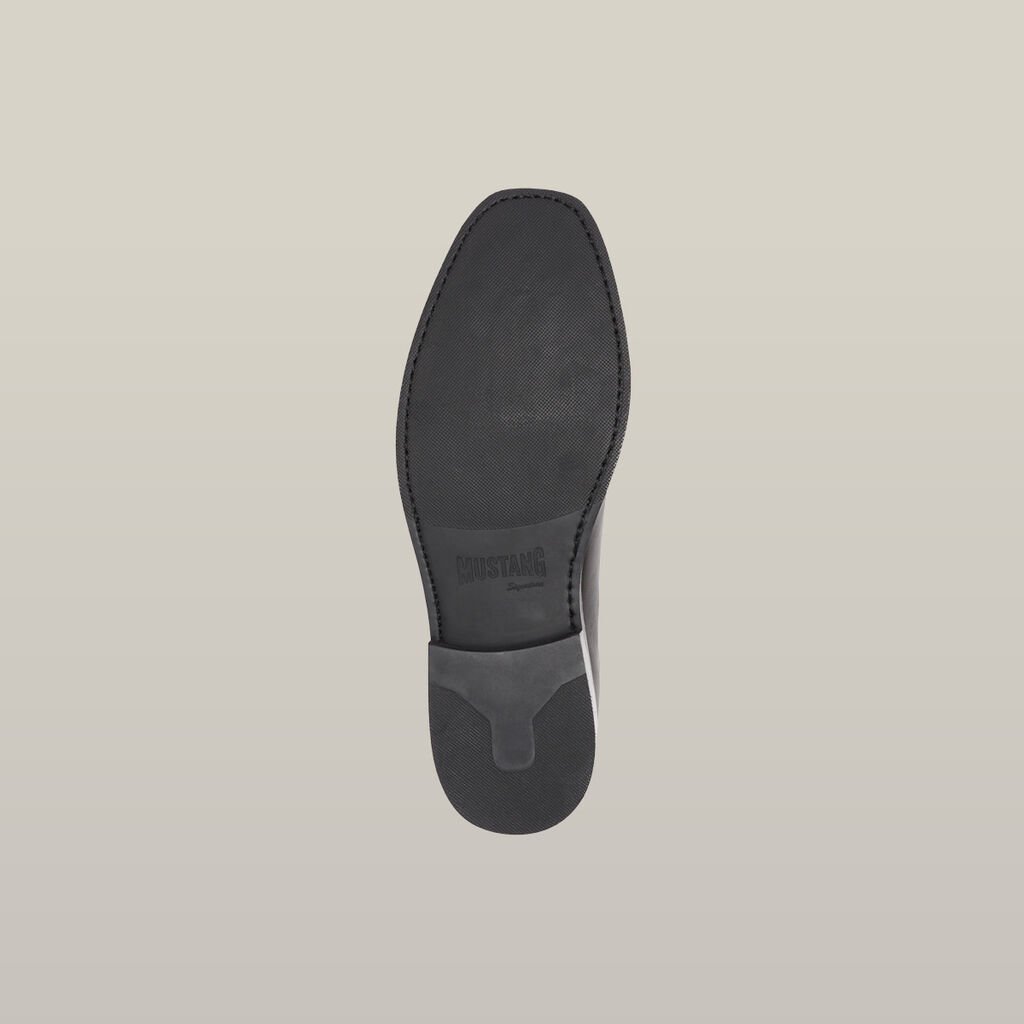 Mustang Signature Pull-up Leather Boot - Black